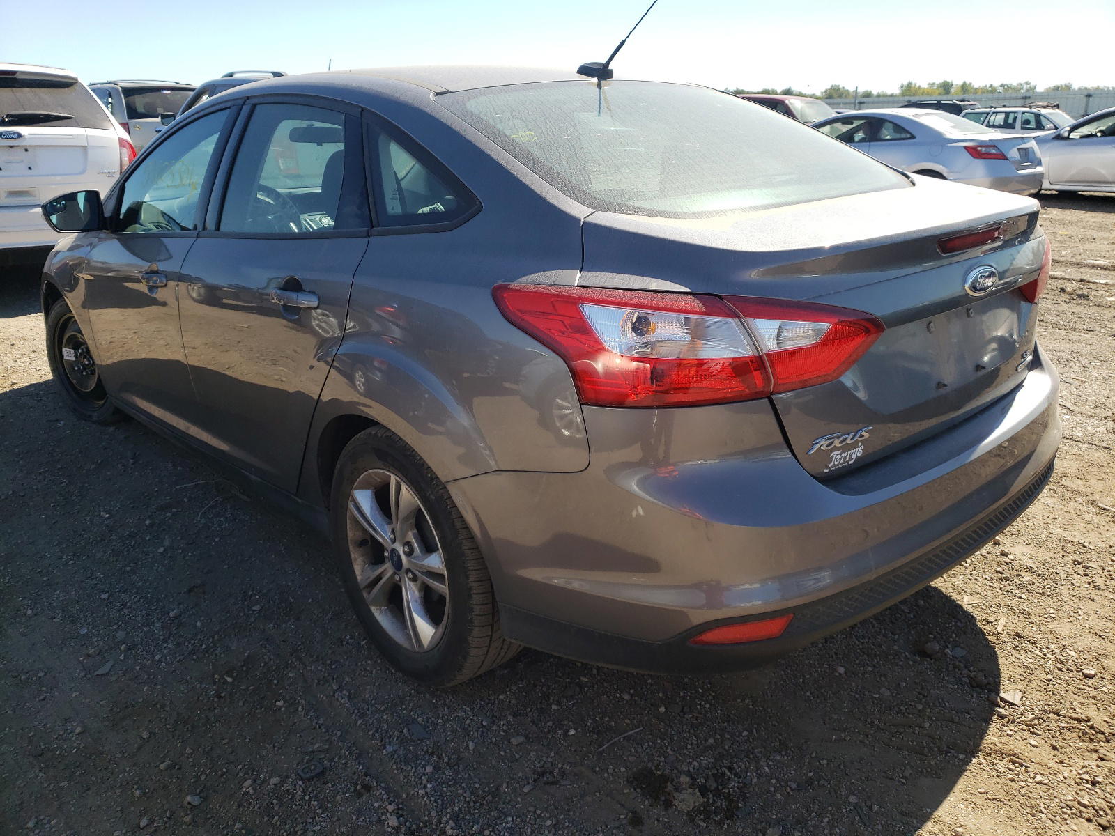 Photo 3 from auction – 2013 FORD FOCUS SE with VIN 1FADP3F29DL361471