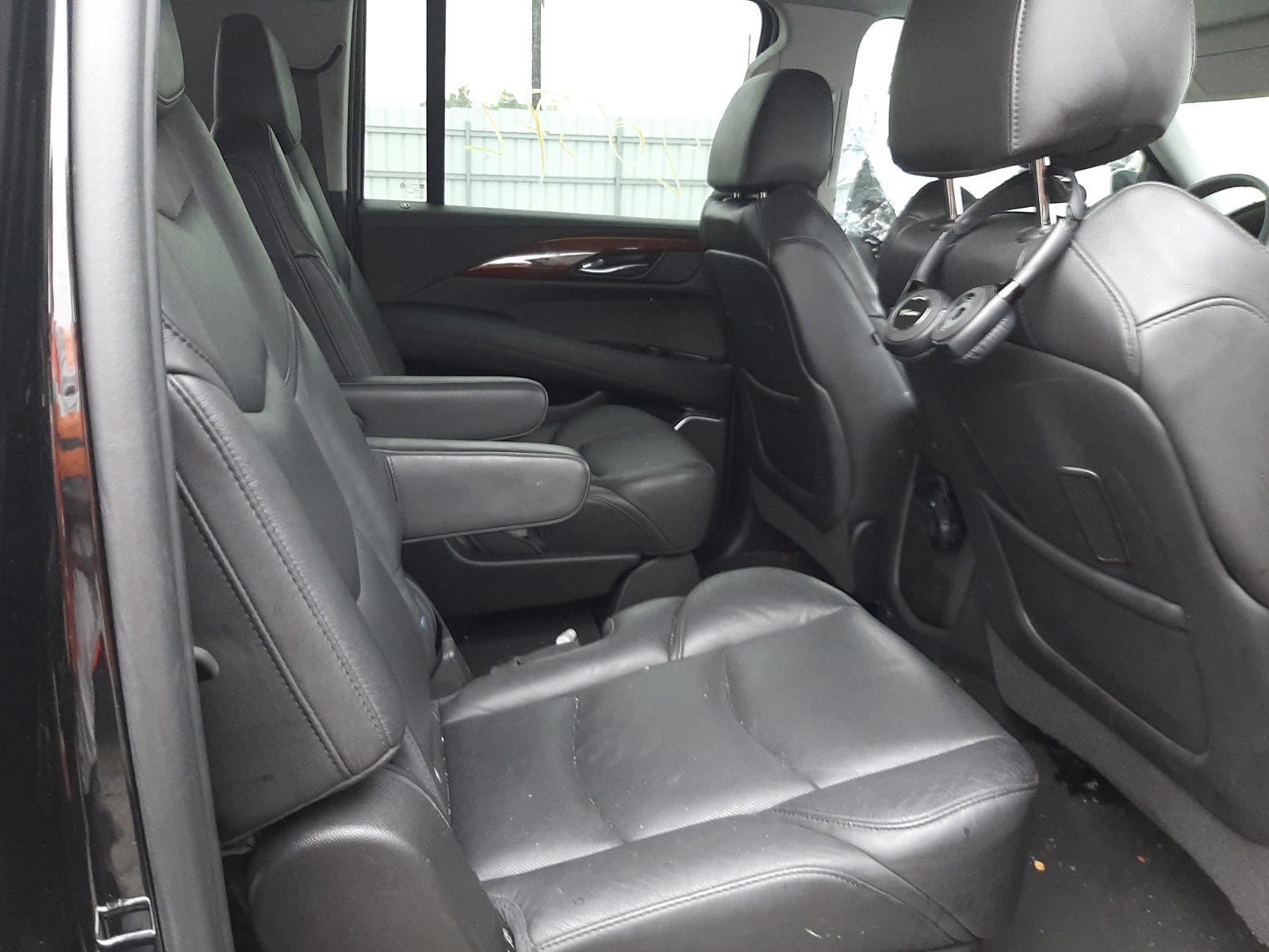 Photo 6 from auction – 2020 CADILLAC ESCALADE E with VIN 1GYS4JKJ6LR164419