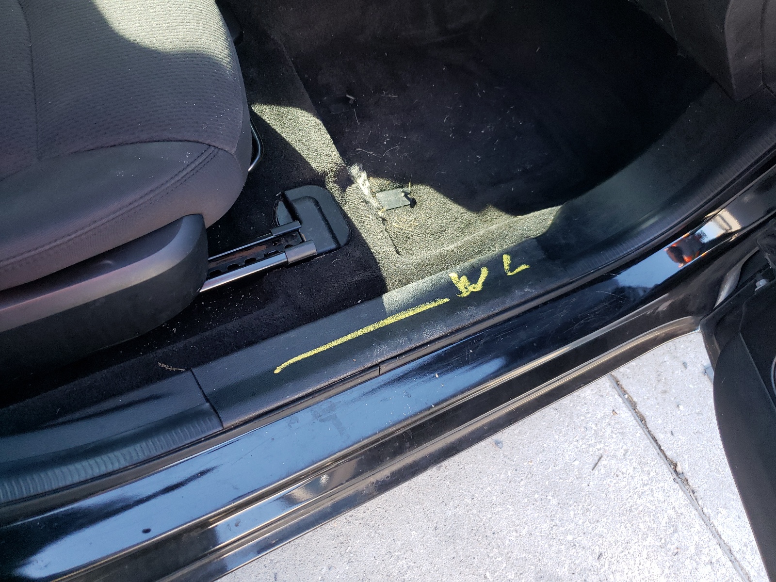 Photo 9 from auction – 2013 CHRYSLER 200 TOURIN with VIN 1C3CCBBBXDN732650