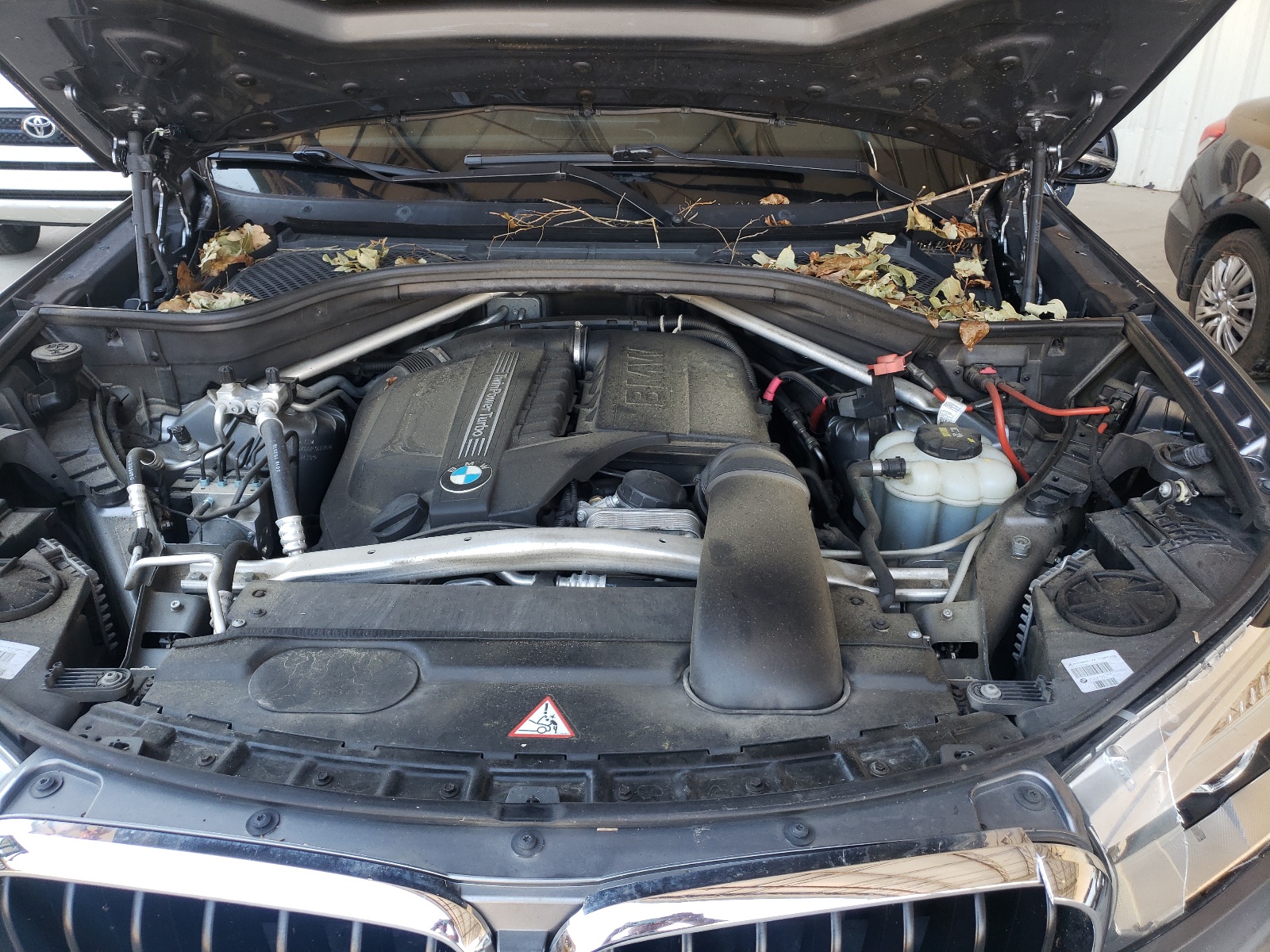 Photo 7 from auction – 2016 BMW X5 XDRIVE3 with VIN 5UXKR0C5XG0P34076