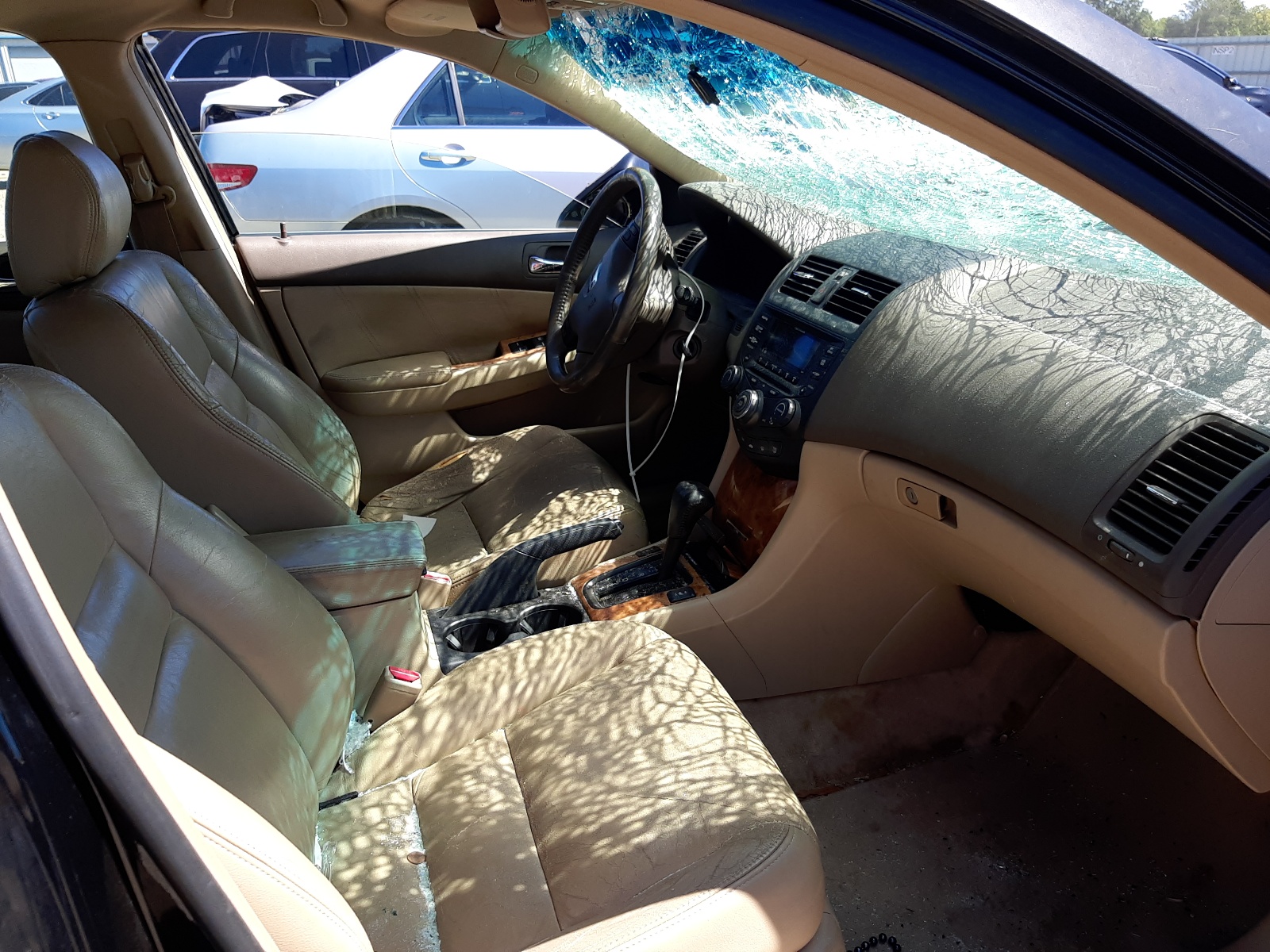 Photo 5 from auction – 2004 HONDA ACCORD EX with VIN 1HGCM66564A006264