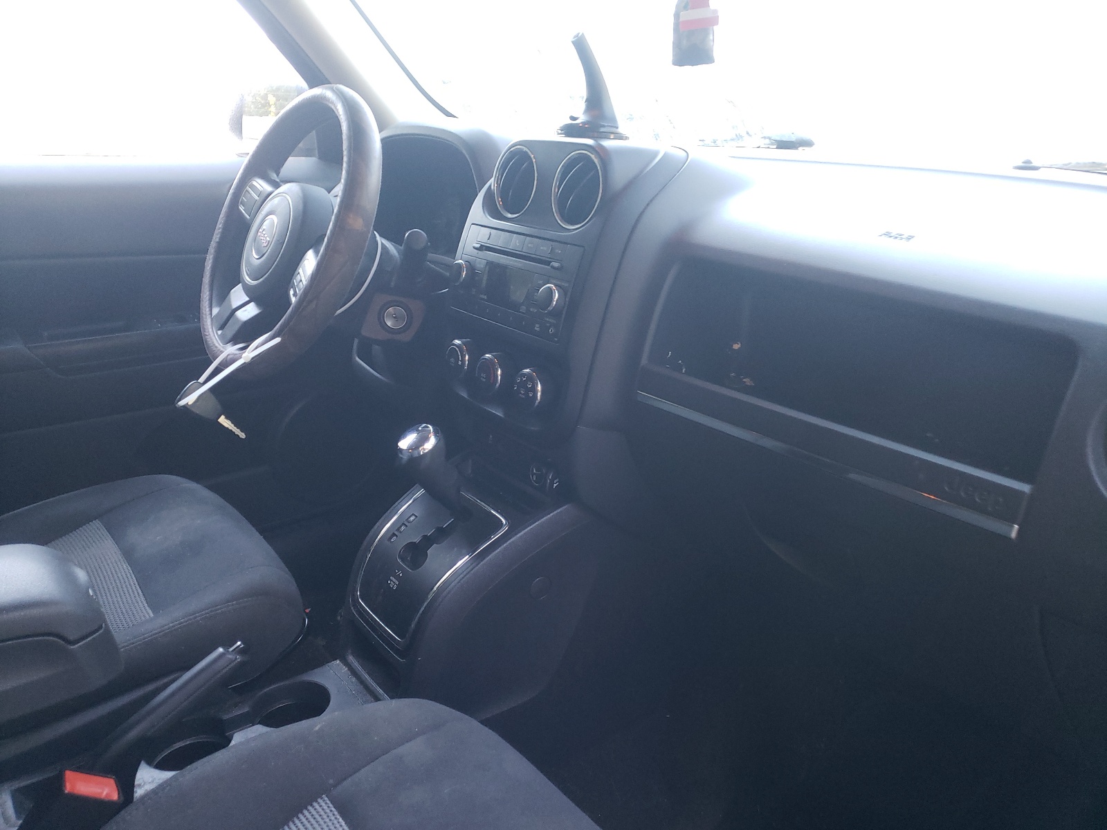 Photo 9 from auction – 2016 JEEP PATRIOT SP with VIN 1C4NJPBA4GD609290