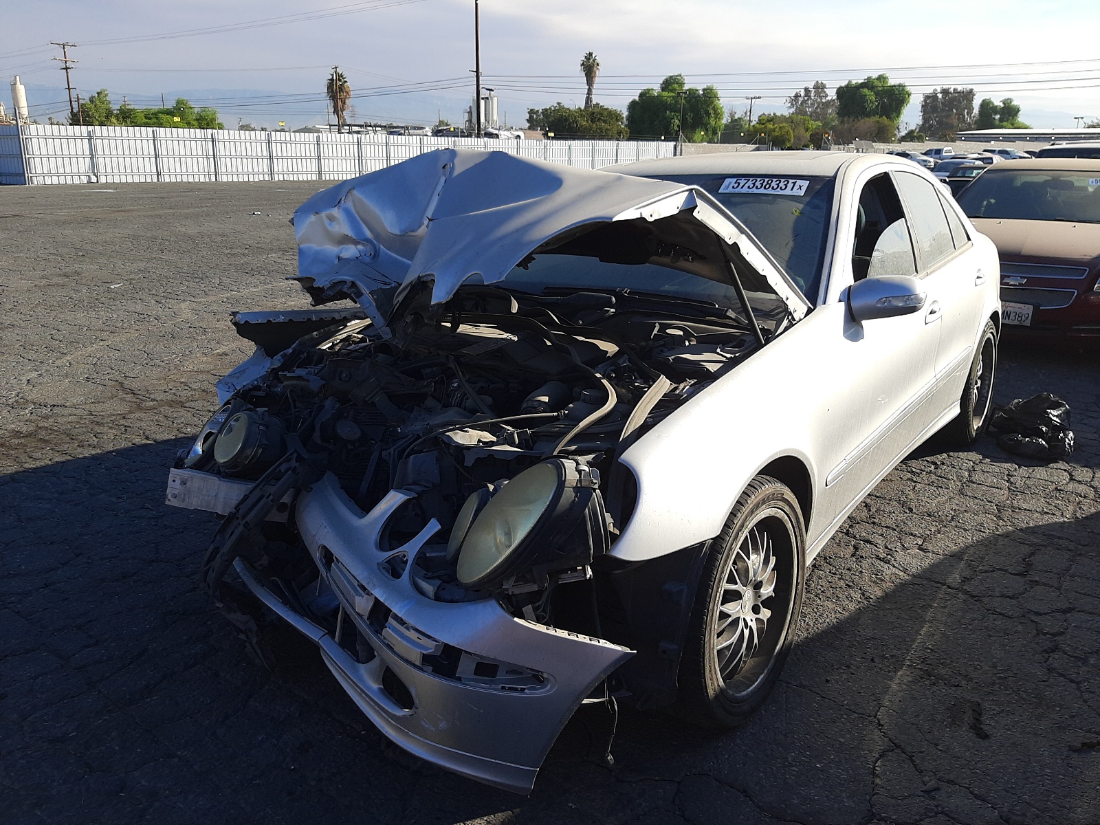 Photo 2 from auction – 2005 MERCEDES-BENZ E 320 with VIN WDBUF65J85A681481