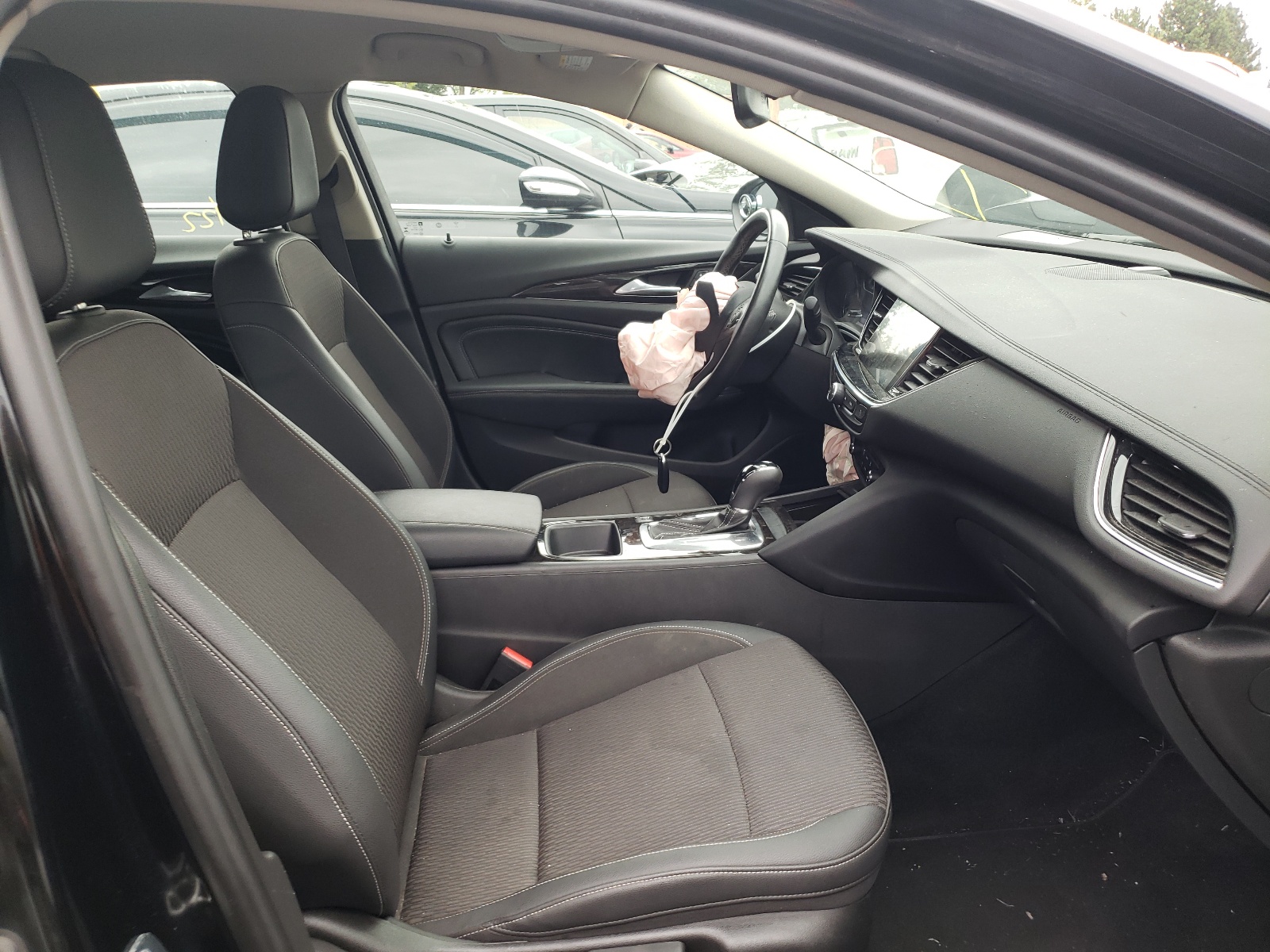 Photo 5 from auction – 2019 BUICK REGAL PREF with VIN W04GM6SX6K1071372