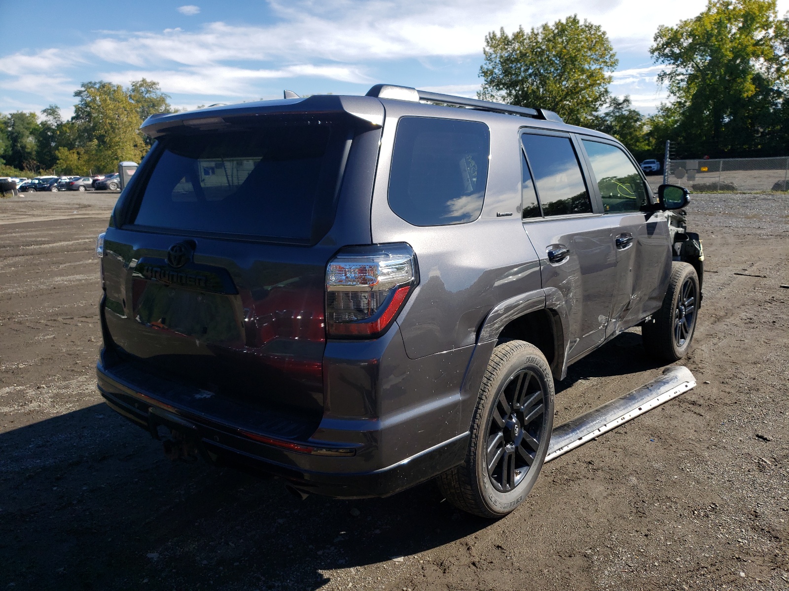 Photo 16 from auction – 2020 TOYOTA 4RUNNER SR with VIN JTEBU5JR8L5756475