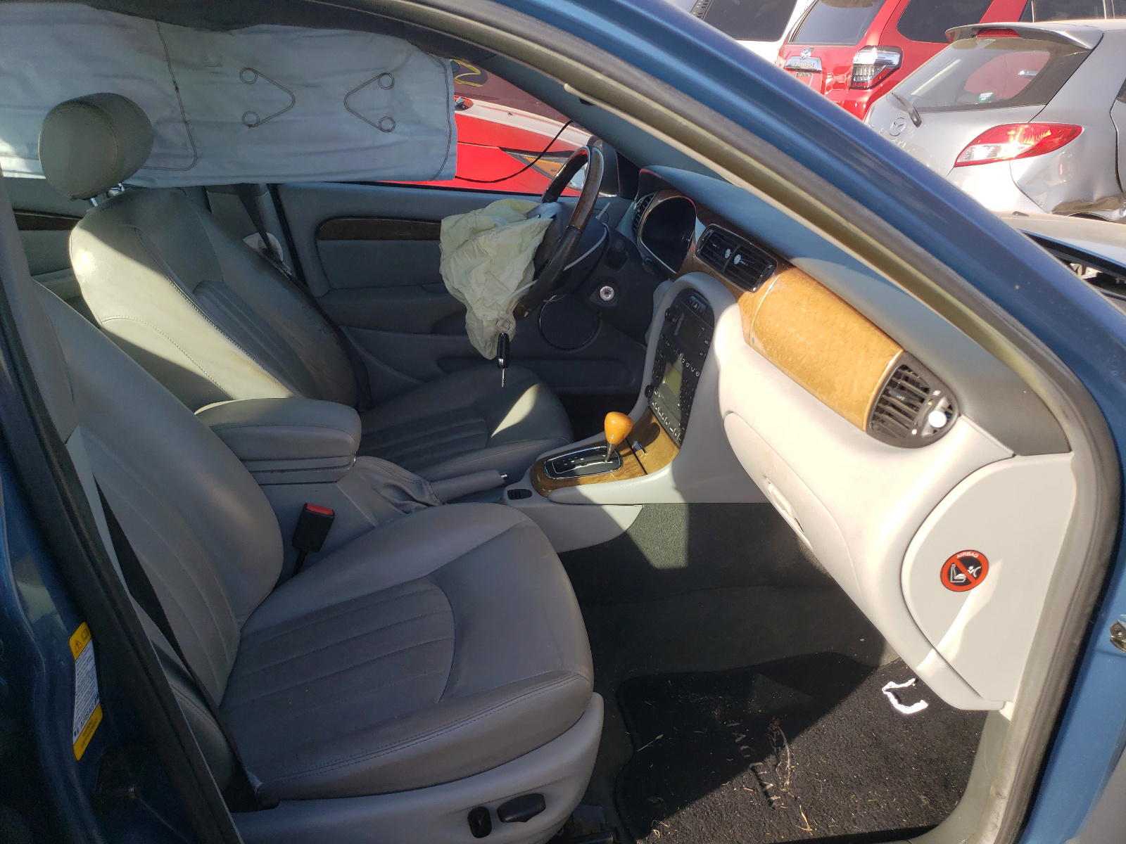 Photo 5 from auction – 2003 JAGUAR X-TYPE 2.5 with VIN SAJEA51D73XD45656