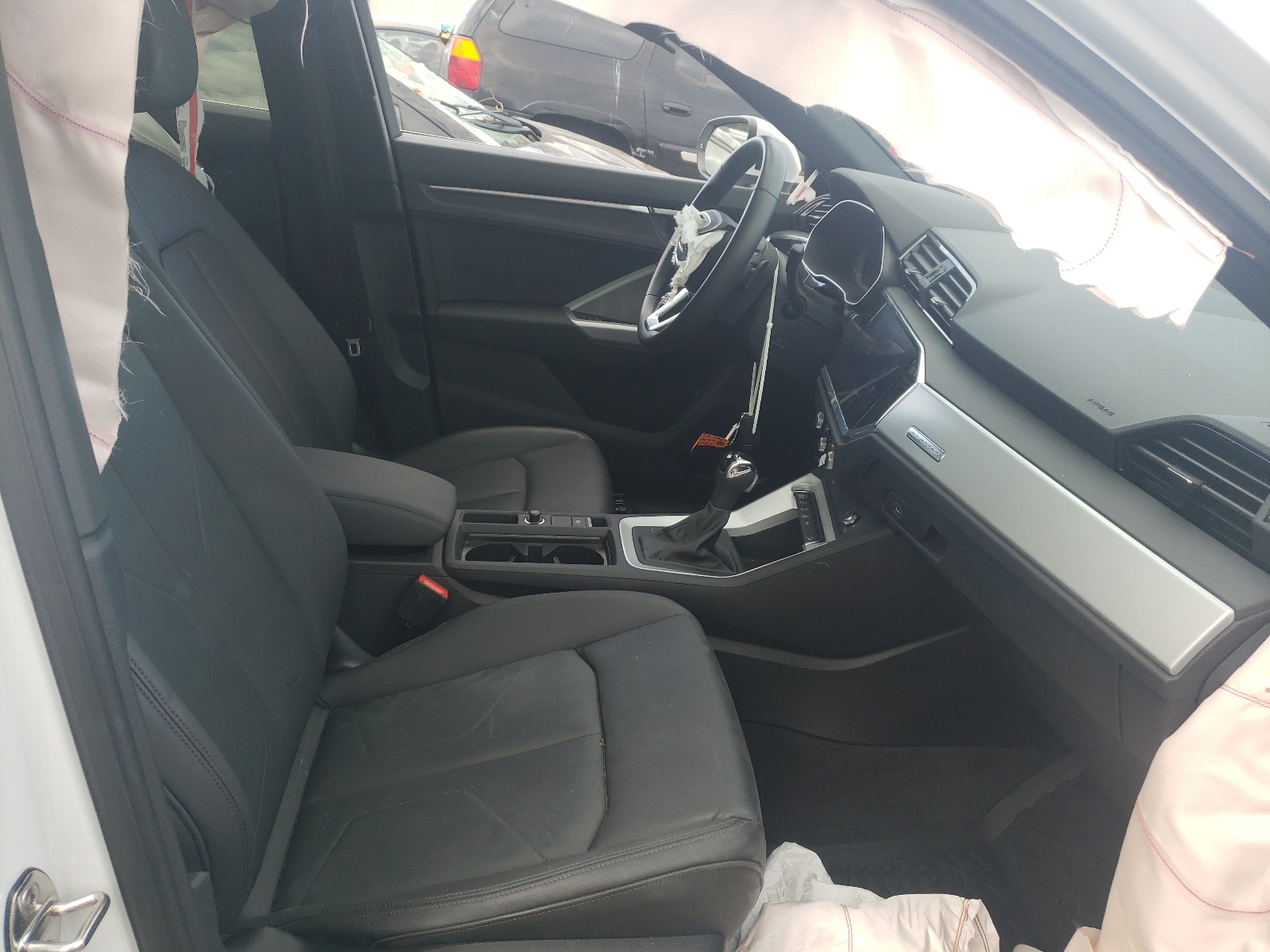 Photo 5 from auction – 2021 AUDI Q3 PREMIUM with VIN WA1DECF38M1011344