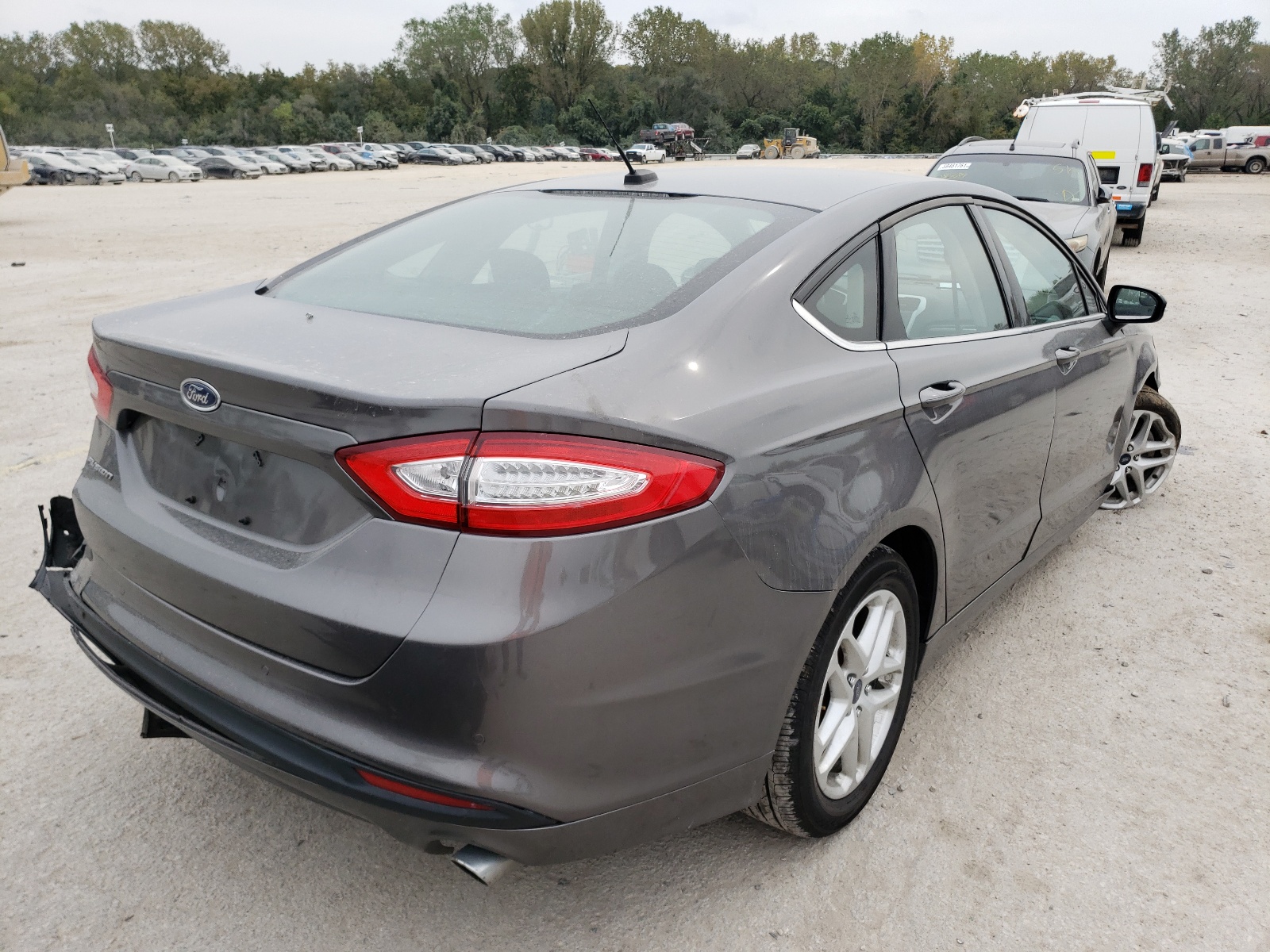 Photo 4 from auction – 2014 FORD FUSION SE with VIN 3FA6P0H73ER336262