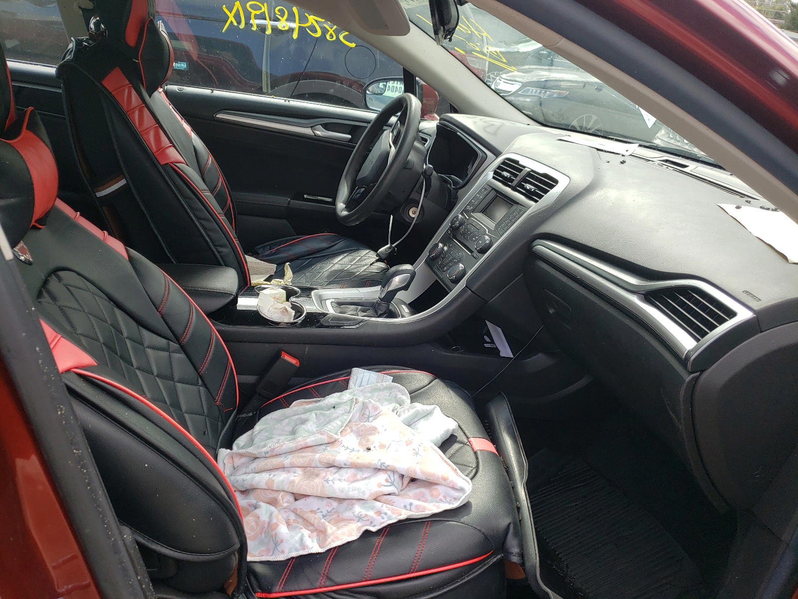 Photo 5 from auction – 2014 FORD FUSION SE with VIN 3FA6P0LU0ER288071
