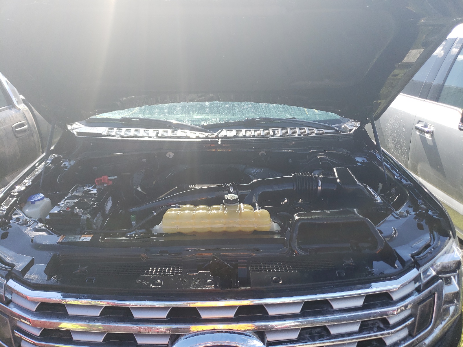 Photo 7 from auction – 2018 FORD EXPEDITION with VIN 1FMJK2ATXJEA35597