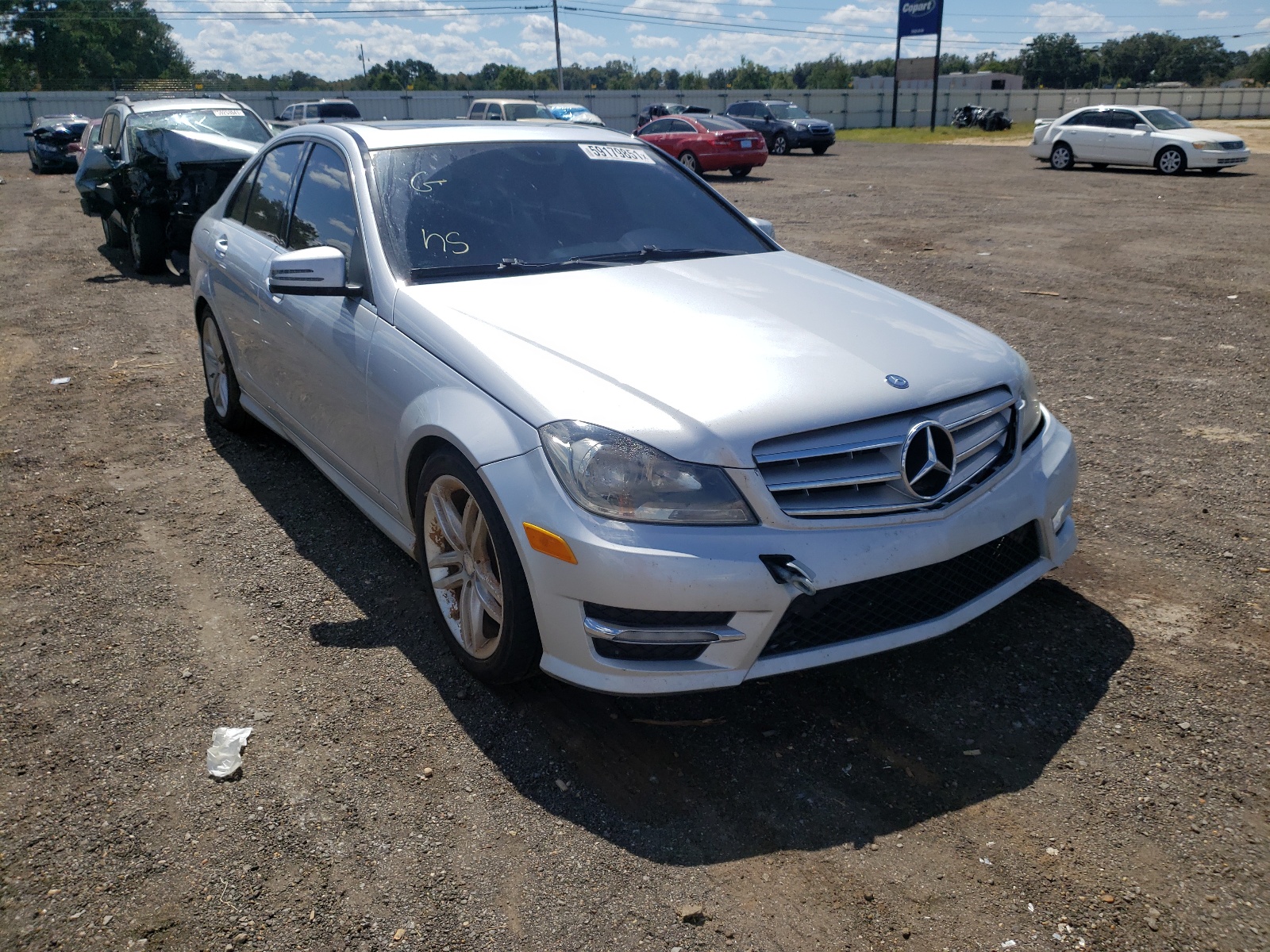 Photo 1 from auction – 2012 MERCEDES-BENZ C 300 4MAT with VIN WDDGF8BB5CA711367