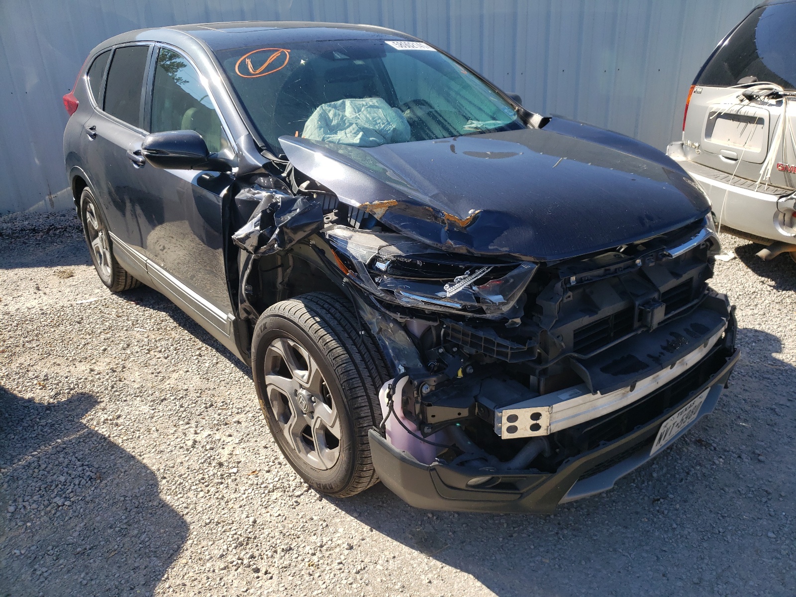 HONDA CR-V EXL 2017 with VIN 7FARW1H84HE011588 - Photo from auction