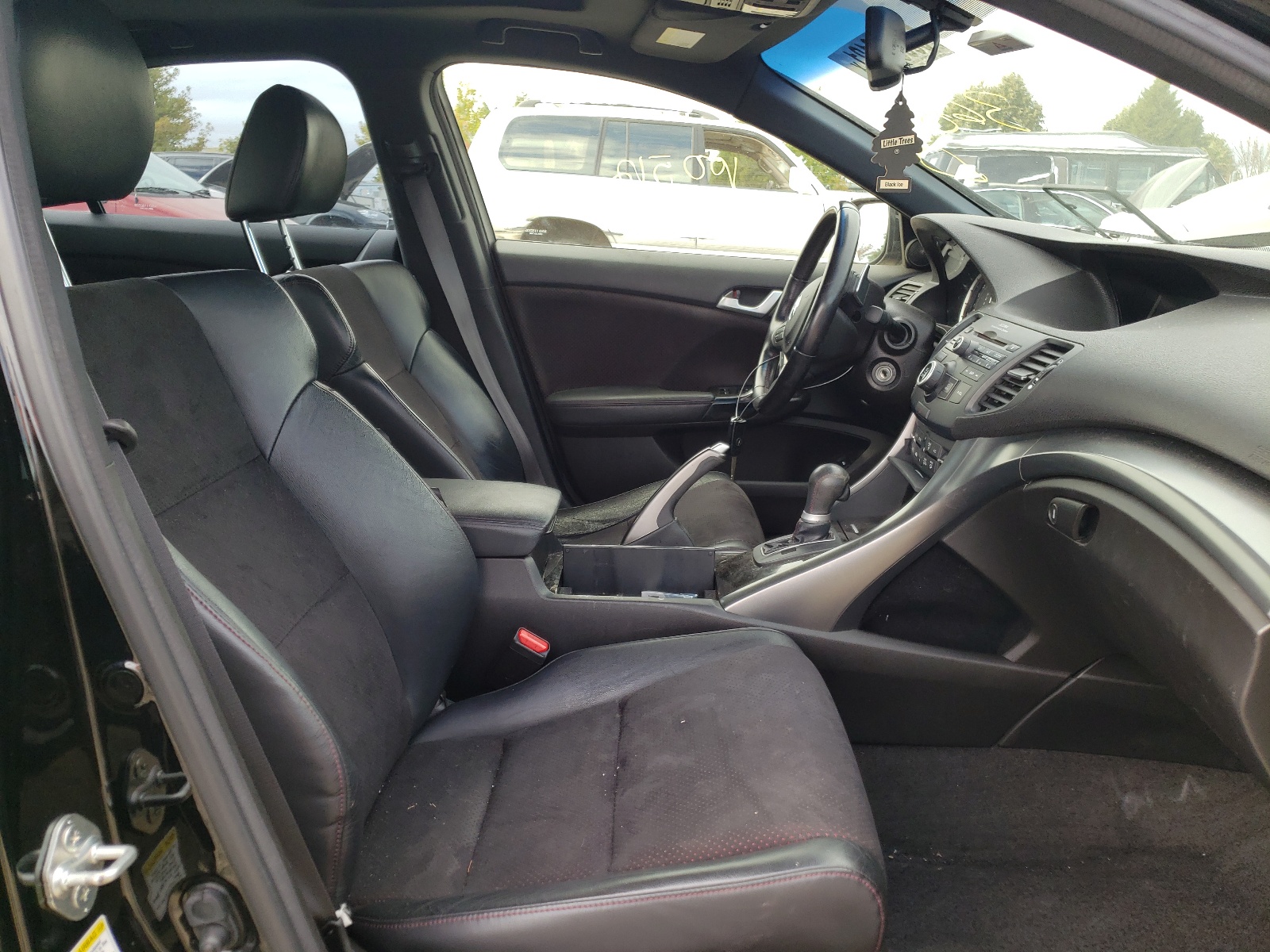 Photo 5 from auction – 2012 ACURA TSX SE with VIN JH4CU2F8XCC021367