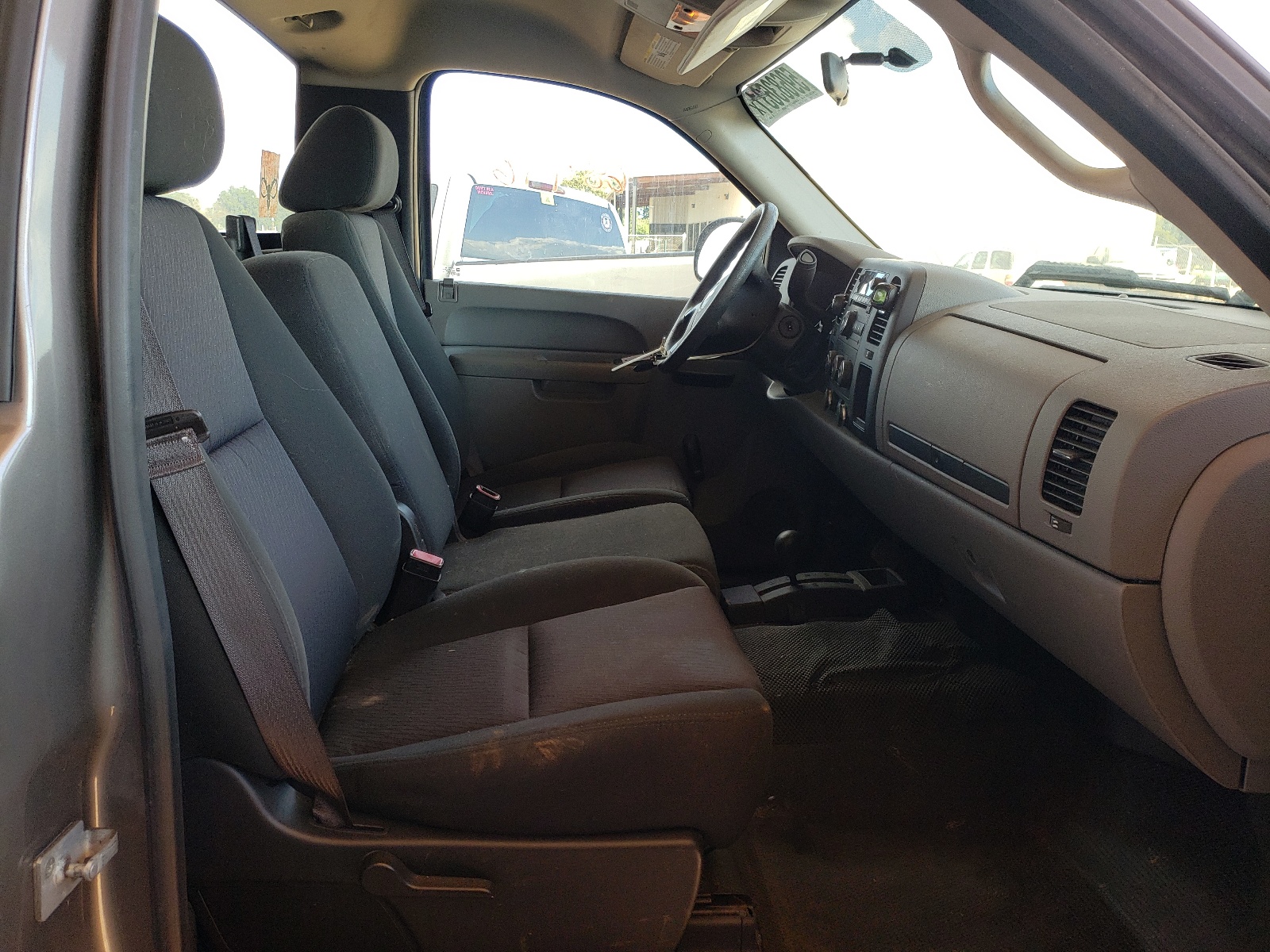 Photo 5 from auction – 2013 CHEVROLET SILVERADO with VIN 1GCNKPEX9DZ282560