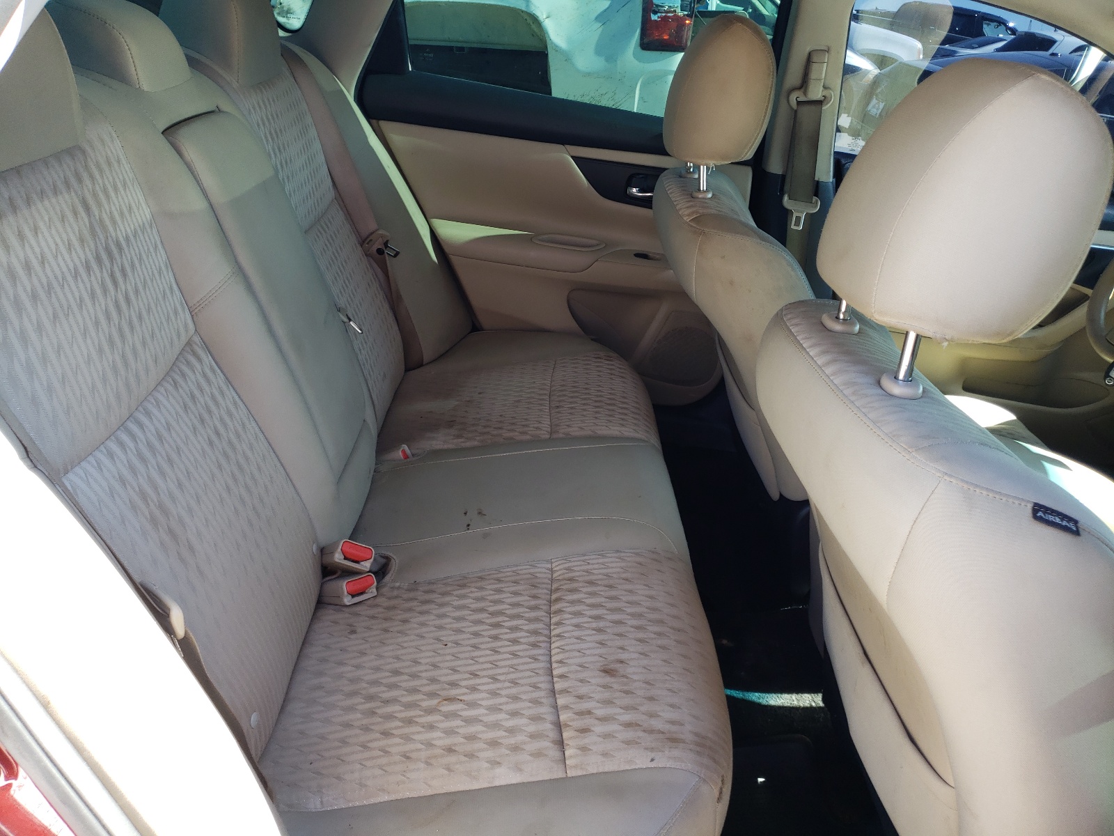 Photo 6 from auction – 2016 NISSAN ALTIMA 2.5 with VIN 1N4AL3AP5GN310236