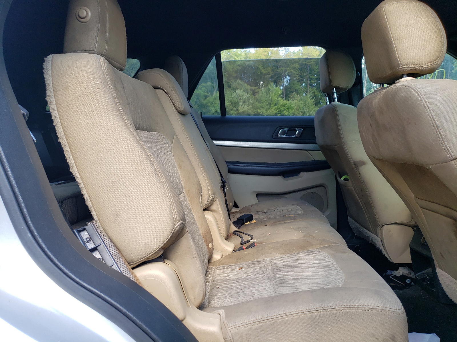 Photo 6 from auction – 2016 FORD EXPLORER with VIN 1FM5K7B89GGA81895