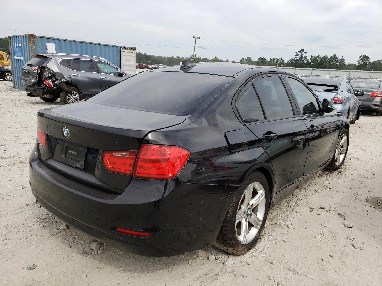 Photo 4 from auction – 2015 BMW 320 with VIN WBA3B1G57FNT03641