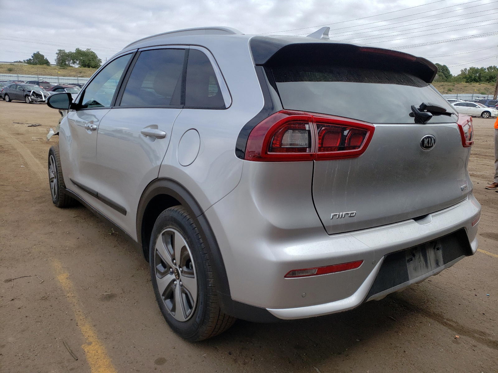 Photo 3 from auction – 2018 KIA NIRO TOURI with VIN KNDCE3LC2J5143316