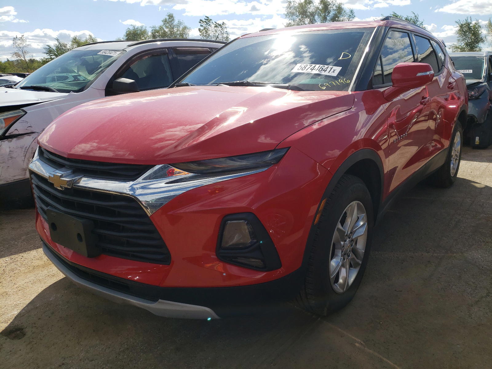 Photo 2 from auction – 2019 CHEVROLET BLAZER 2LT with VIN 3GNKBCRS2KS697196