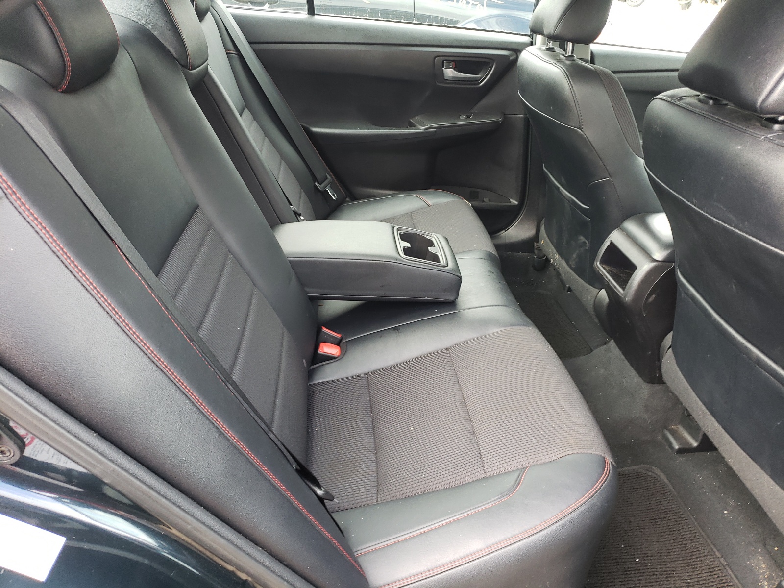 Photo 6 from auction – 2017 TOYOTA CAMRY SE with VIN 4T1BF1FK7HU378435