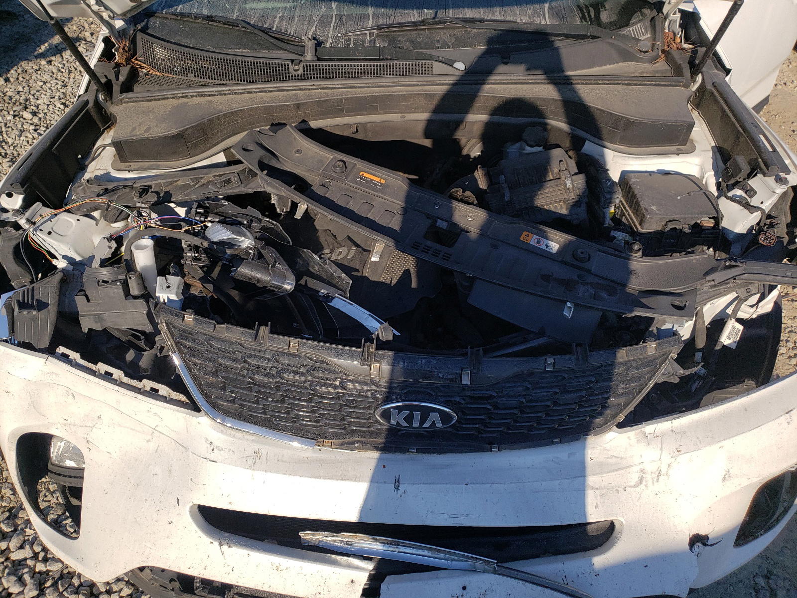 Photo 7 from auction – 2014 KIA SORENTO LX with VIN 5XYKT3A67EG439735