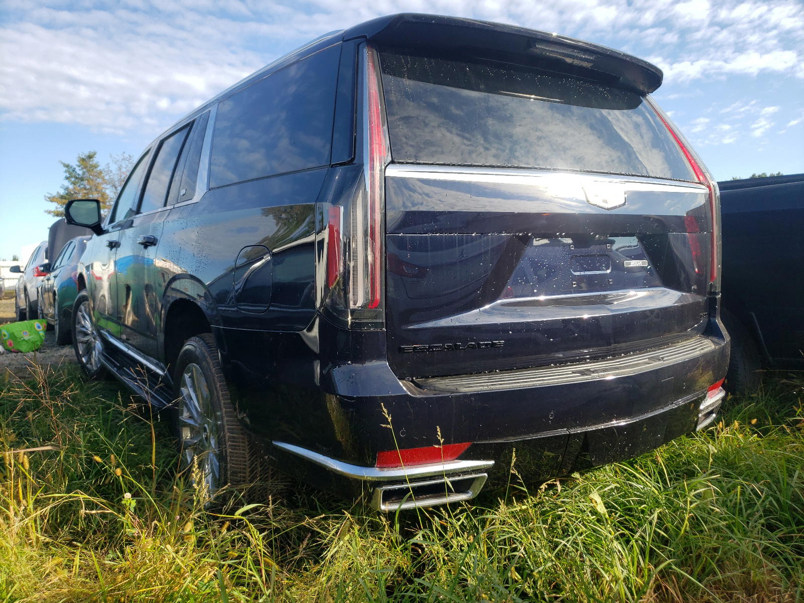 Photo 3 from auction – 2021 CADILLAC ESCALADE E with VIN 1GYS4KKL2MR403117