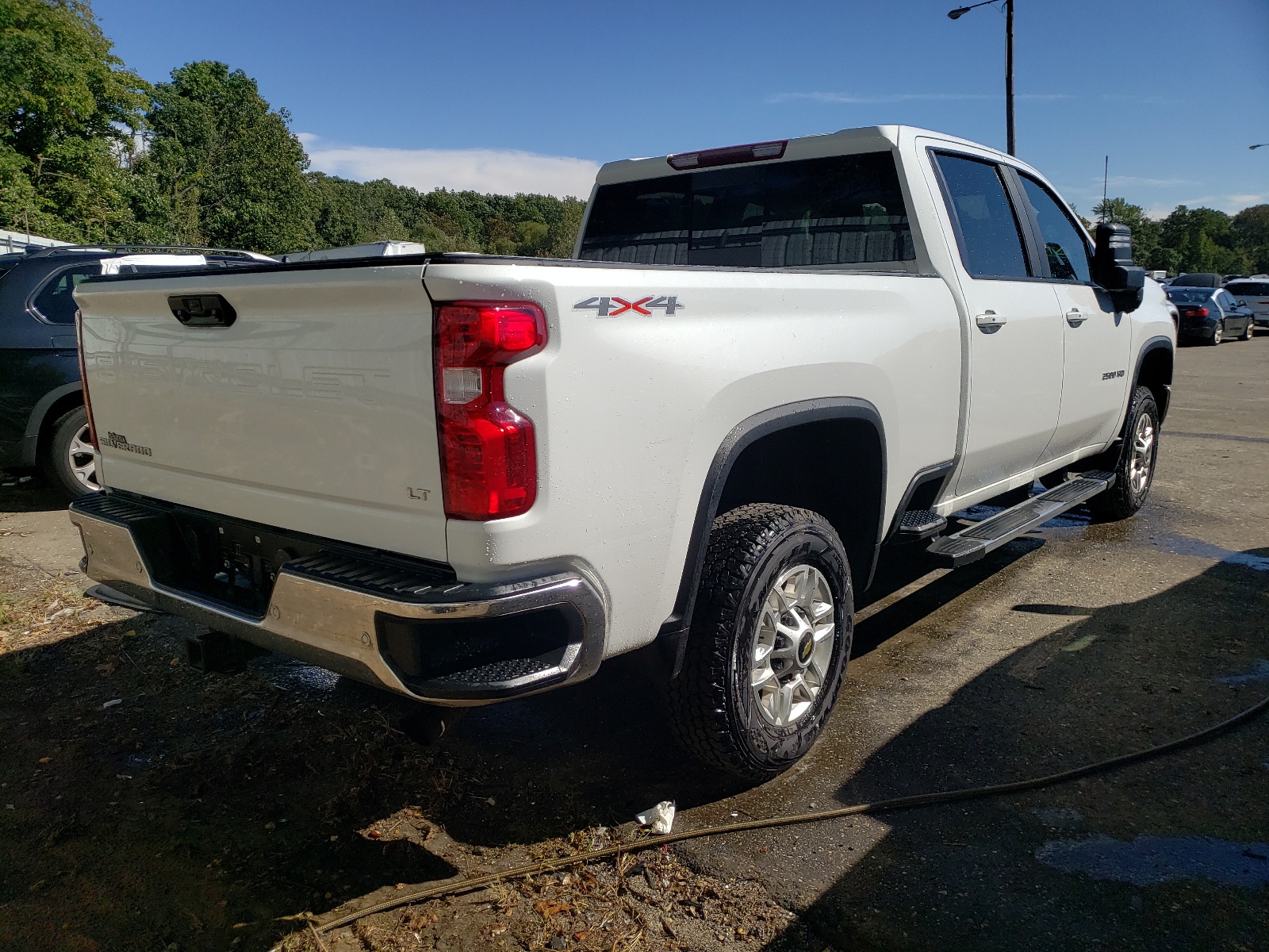 Photo 4 from auction – 2020 CHEVROLET SILVERADO with VIN 1GC4YNE75LF104417