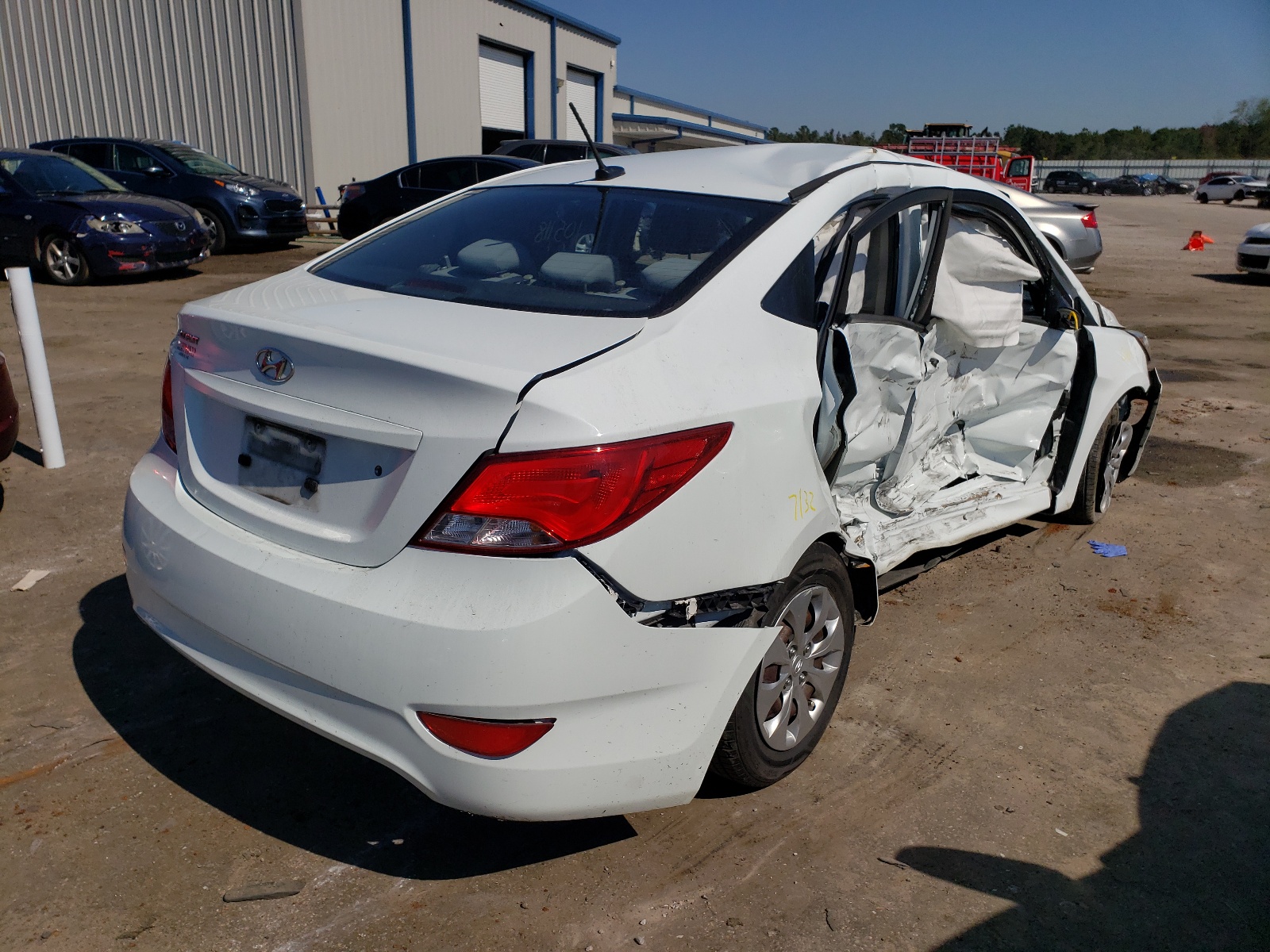 Photo 4 from auction – 2016 HYUNDAI ACCENT SE with VIN KMHCT4AE9GU018422