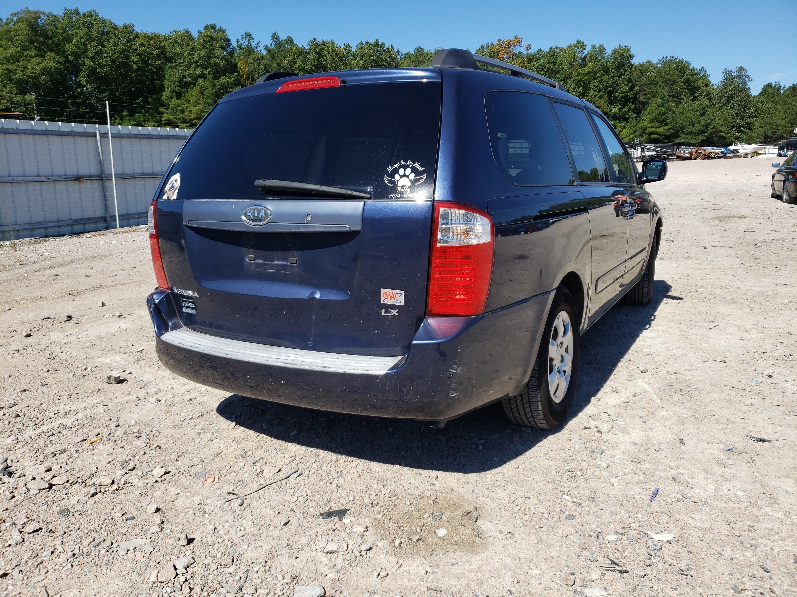 Photo 4 from auction – 2006 KIA SEDONA EX with VIN KNDMB233966091711