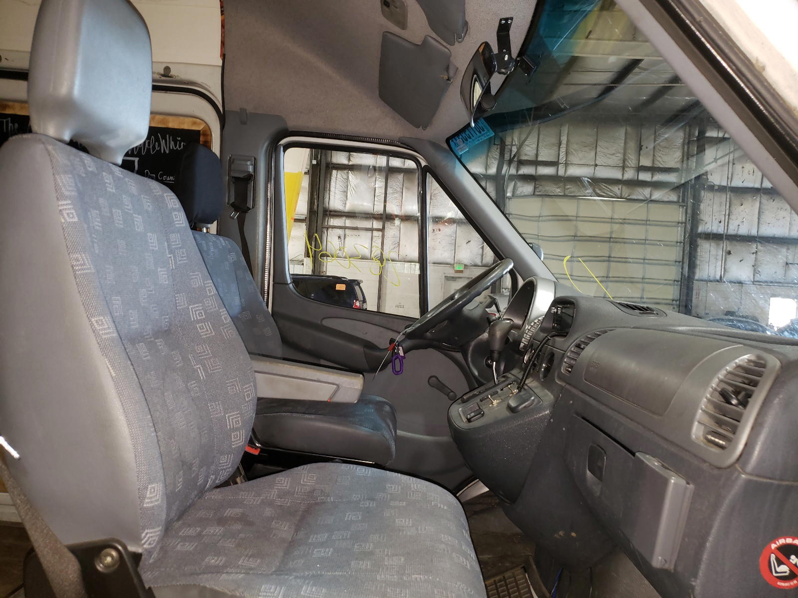 Photo 5 from auction – 2006 DODGE SPRINTER 2 with VIN WD0PD644765854330