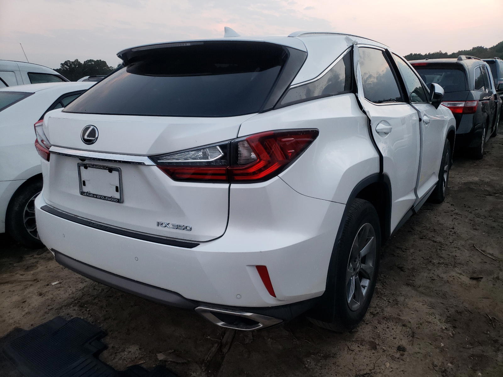 Photo 4 from auction – 2019 LEXUS RX 350 BAS with VIN JTJBZMCA2K2039123