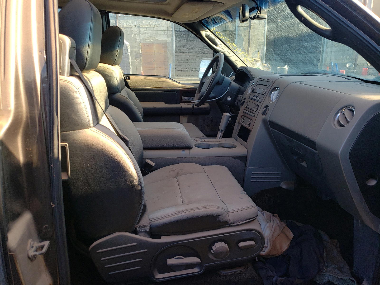 Photo 5 from auction – 2007 FORD F150 with VIN 1FTPX14527FA02247