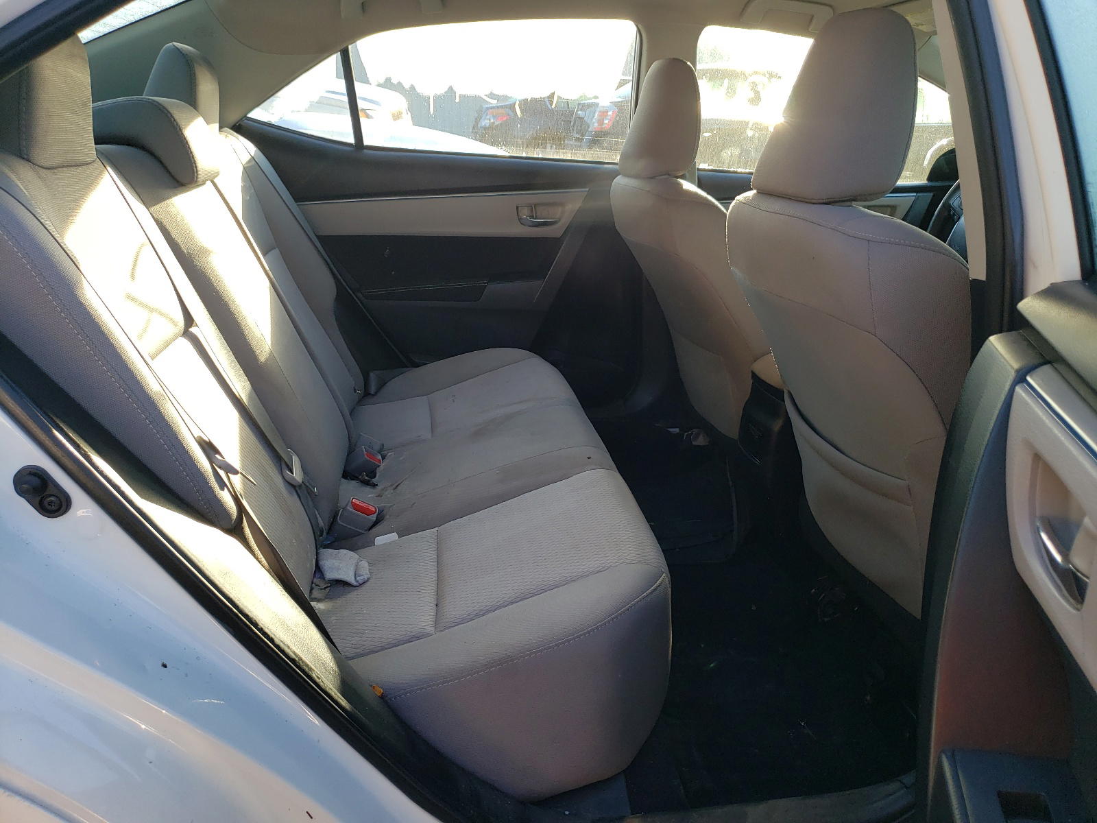 Photo 6 from auction – 2014 TOYOTA COROLLA L with VIN 2T1BURHEXEC206165