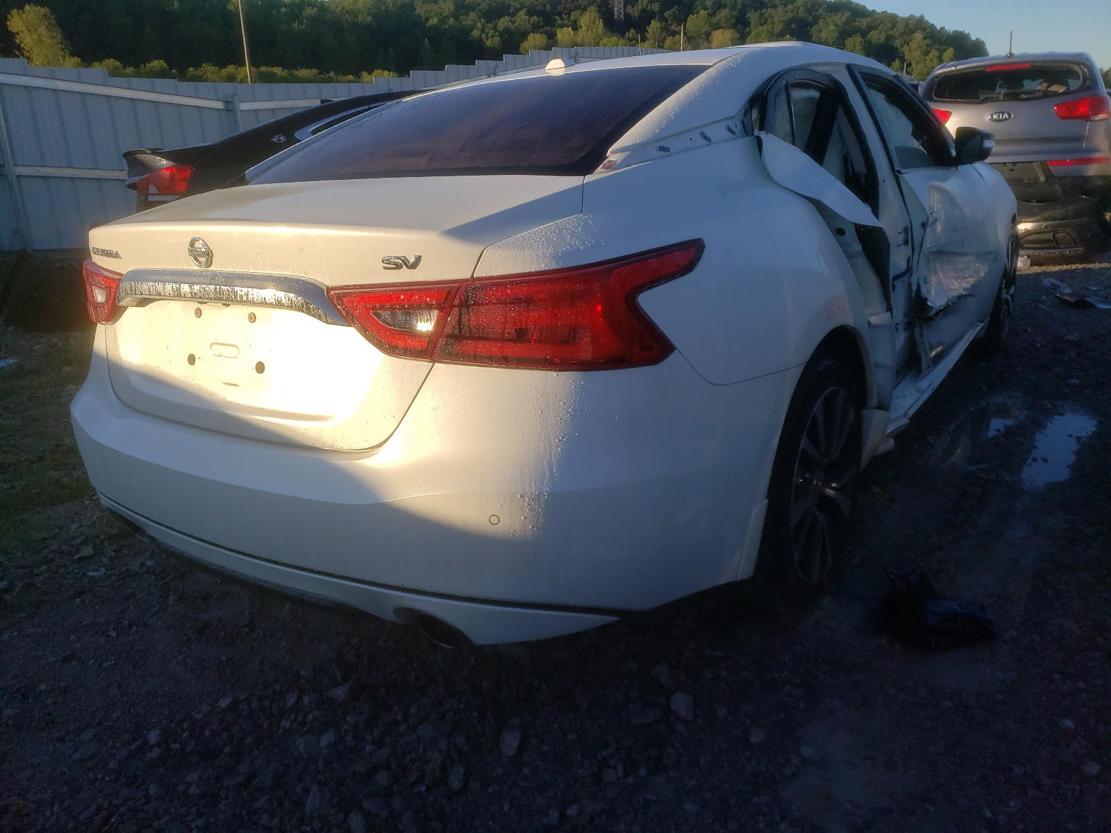 Photo 4 from auction – 2017 NISSAN MAXIMA with VIN 1N4AA6AP6HC439719
