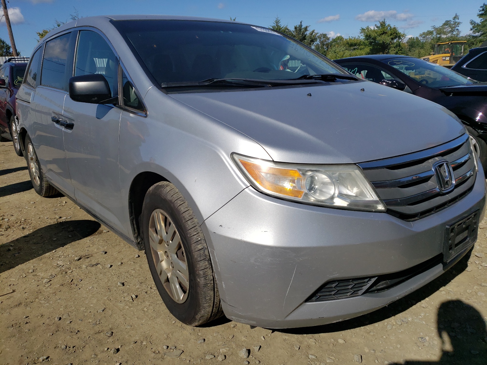 Photo 1 from auction – 2011 HONDA ODYSSEY LX with VIN 5FNRL5H23BB040756