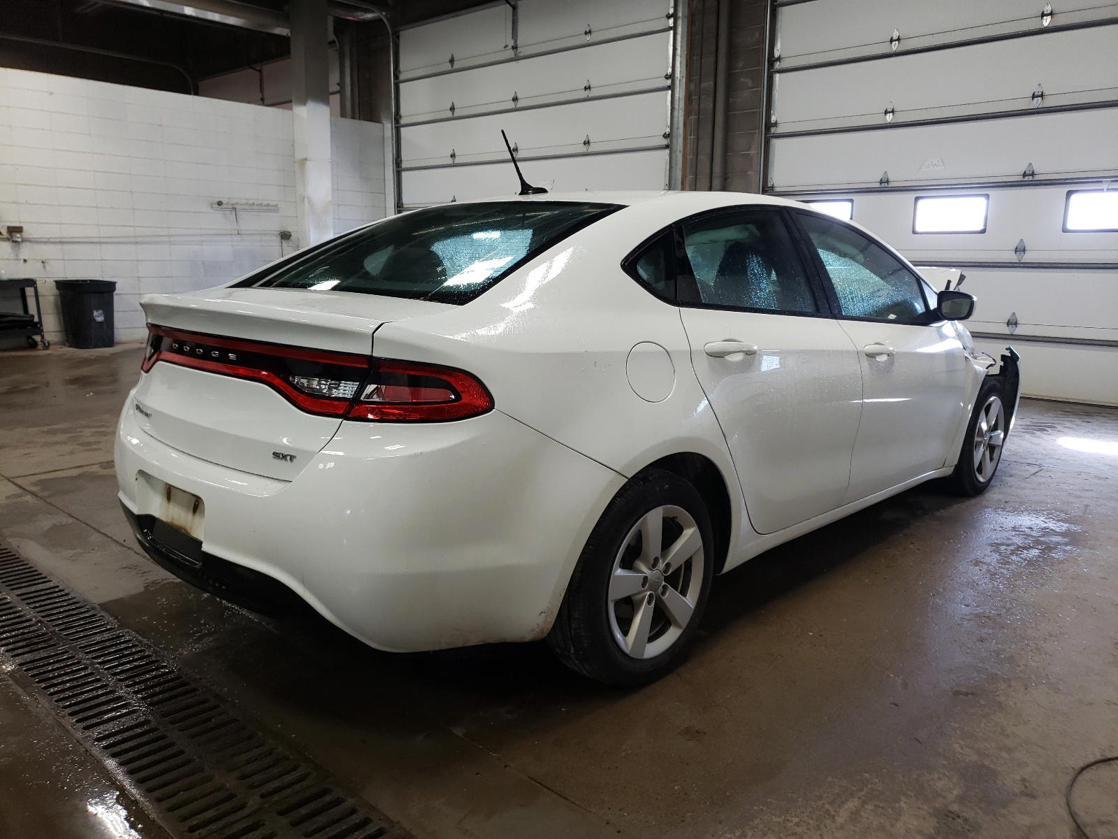 Photo 4 from auction – 2015 DODGE DART SXT with VIN 1C3CDFBB1FD104912