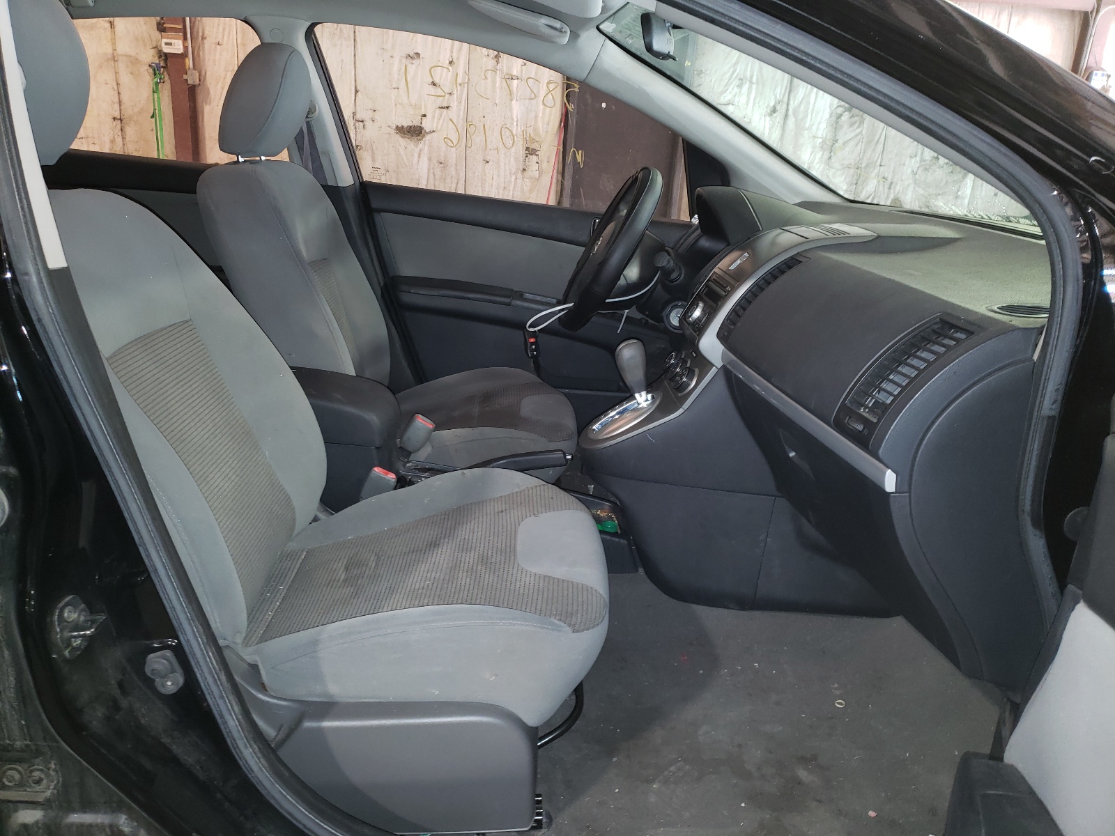 Photo 5 from auction – 2011 NISSAN SENTRA 2.0 with VIN 3N1AB6AP8BL650426