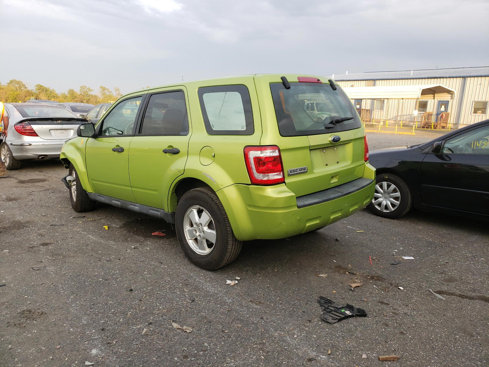 Photo 3 from auction – 2011 FORD ESCAPE XLS with VIN 1FMCU0C71BKC06084