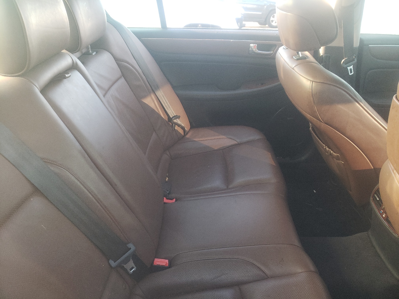 Photo 6 from auction – 2009 HYUNDAI GENESIS 4. with VIN KMHGC46F89U047240
