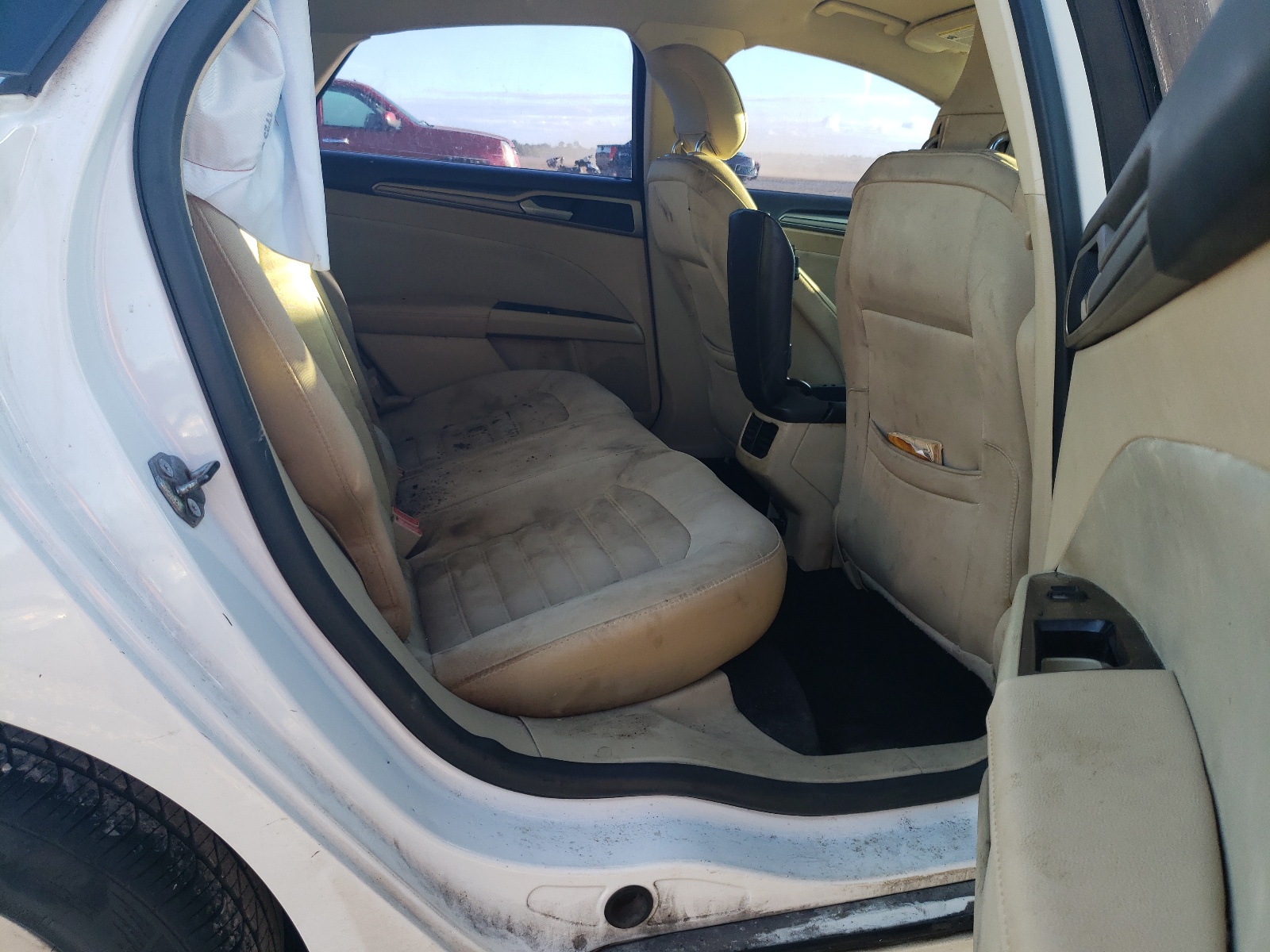 Photo 6 from auction – 2013 FORD FUSION SE with VIN 3FA6P0H74DR365459