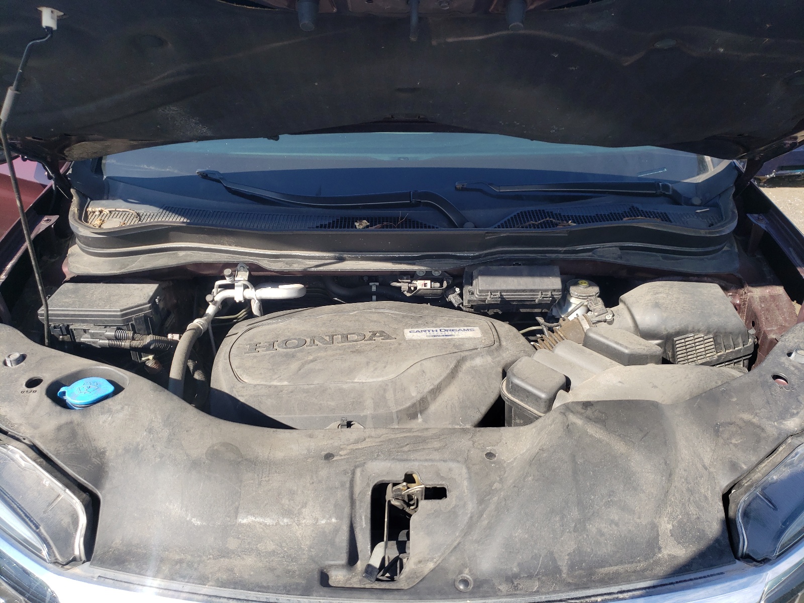 Photo 7 from auction – 2017 HONDA PILOT TOUR with VIN 5FNYF6H94HB039422