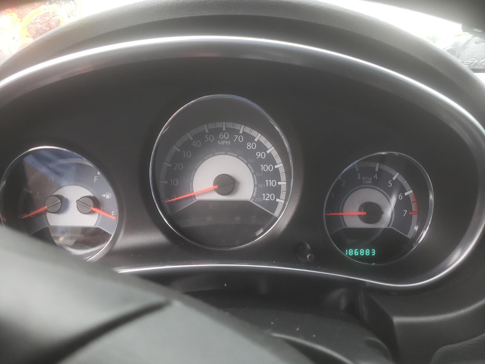 Photo 8 from auction – 2012 CHRYSLER 200 LX with VIN 1C3CCBAB7CN273156