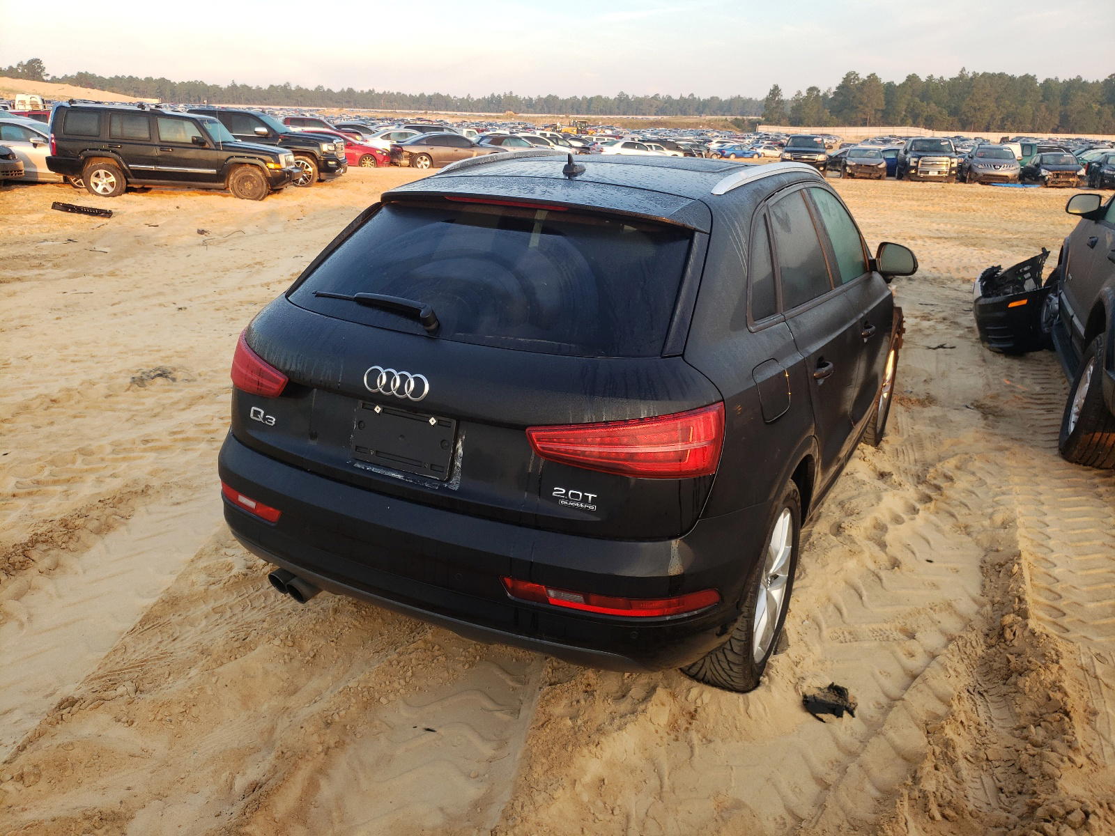 Photo 4 from auction – 2017 AUDI Q3 PREMIUM with VIN WA1ECCFS4HR009955