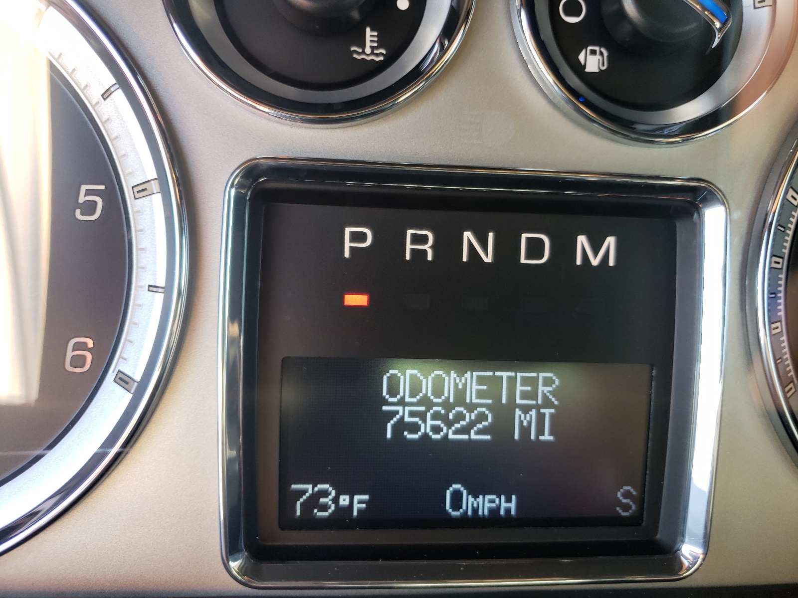صورة رقم 8 من المزاد - 2013 CADILLAC ESCALADE L مع VIN 1GYS4BEF5DR218324