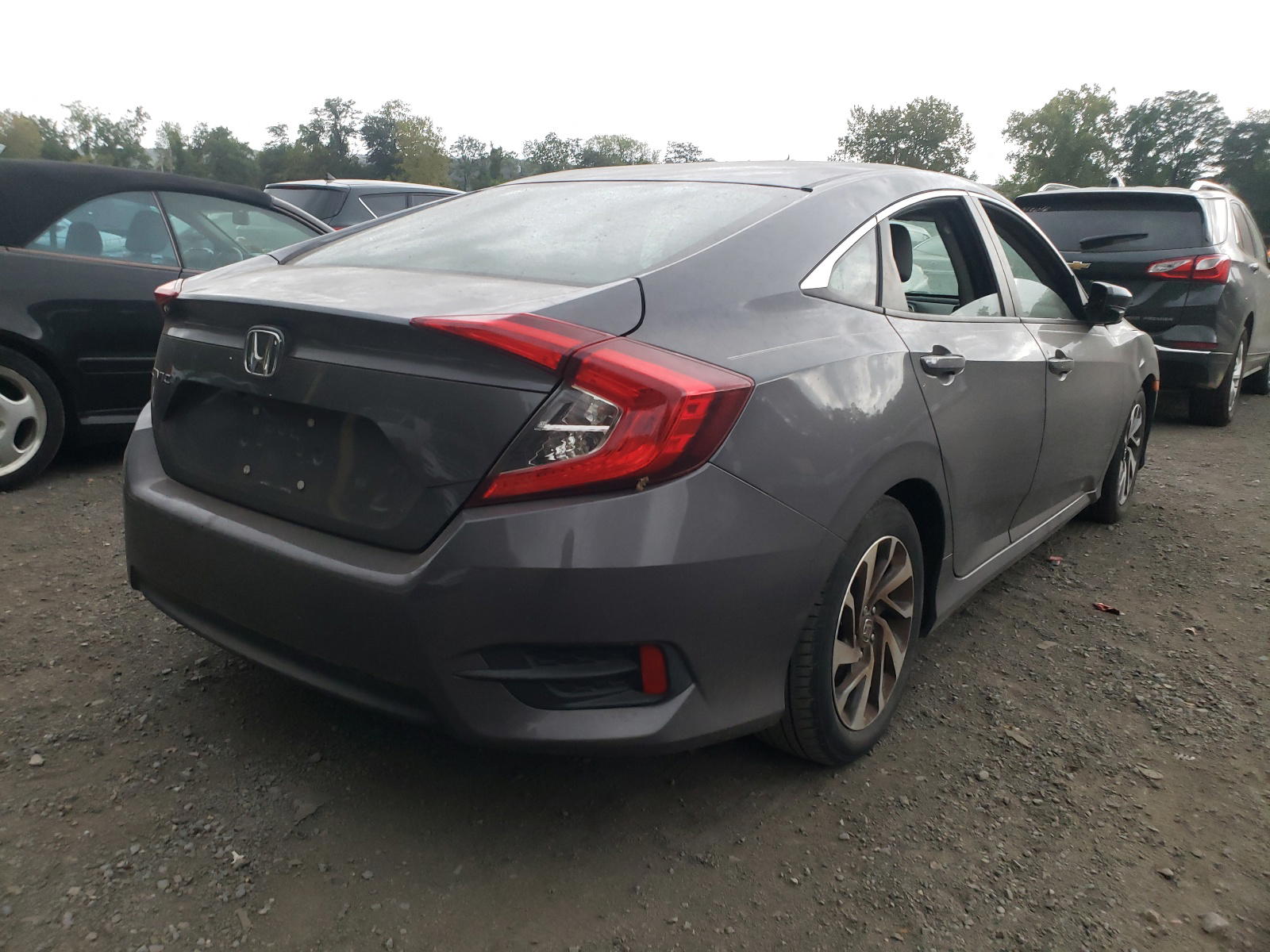 Photo 4 from auction – 2016 HONDA CIVIC EX with VIN 2HGFC2F75GH517318