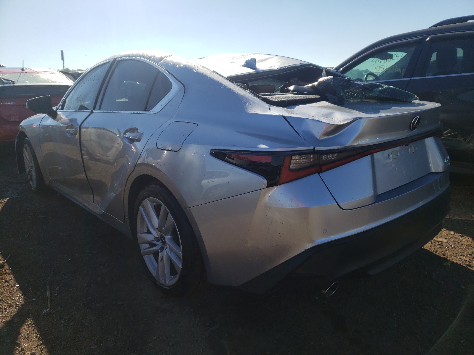 صورة رقم 3 من المزاد - 2021 LEXUS IS 300 مع VIN JTHC81F20M5046214