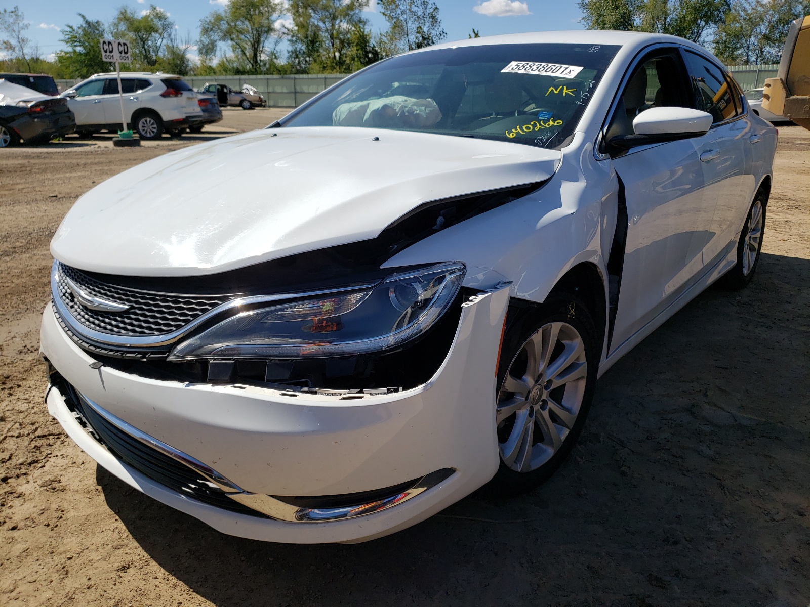 Foto 2 de la subasta – 2015 CHRYSLER 200 LIMITE con VIN 1C3CCCAB6FN640266