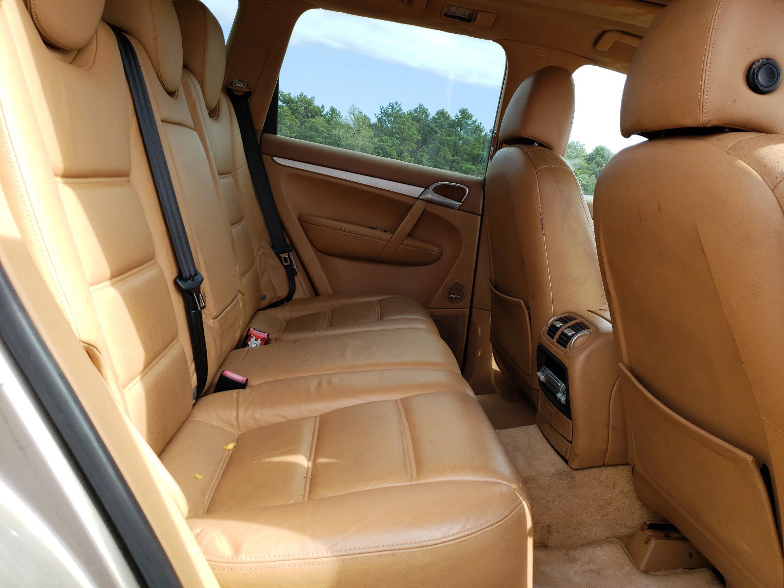 Photo 6 from auction – 2004 PORSCHE CAYENNE S with VIN WP1AB29P24LA66224