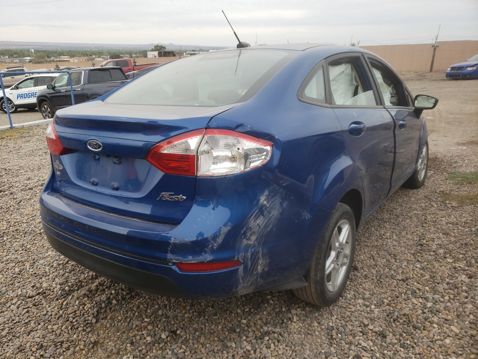 Photo 4 from auction – 2018 FORD FIESTA SE with VIN 3FADP4BJ0JM109976