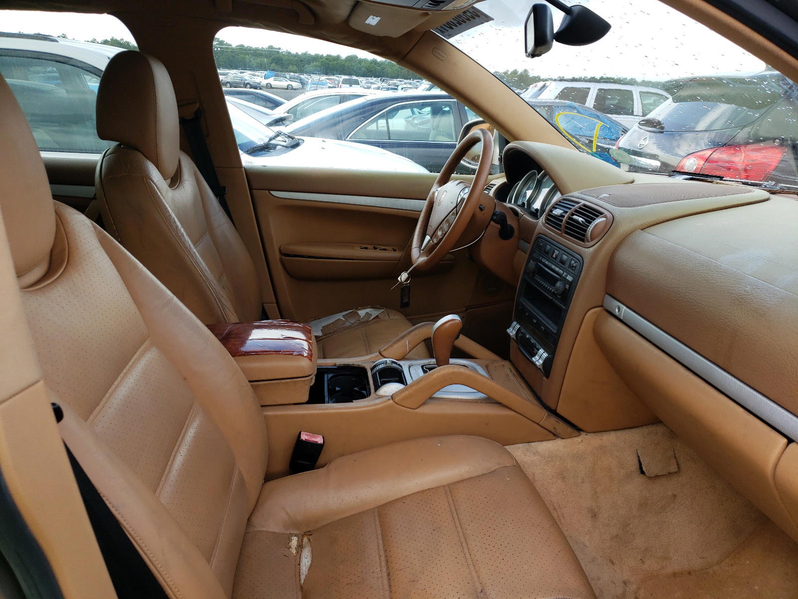 Photo 5 from auction – 2004 PORSCHE CAYENNE S with VIN WP1AB29P24LA66224